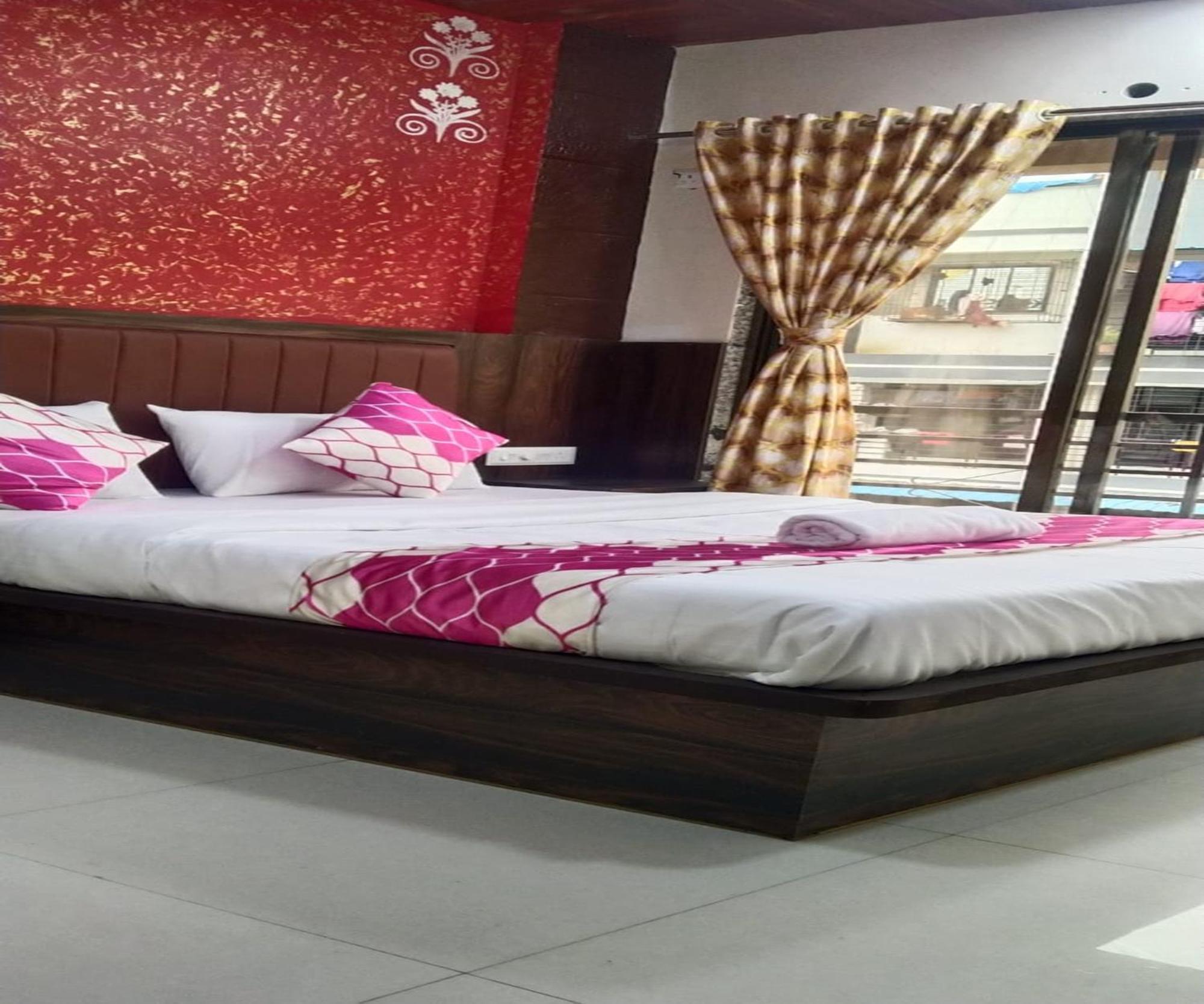 Hotel Om Sai Navi Mumbai Exteriör bild